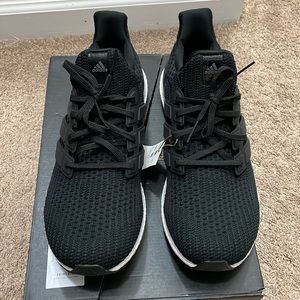 BRAND NEW IN BOX ADIDAS YLTRABOOS 4.0 DNA